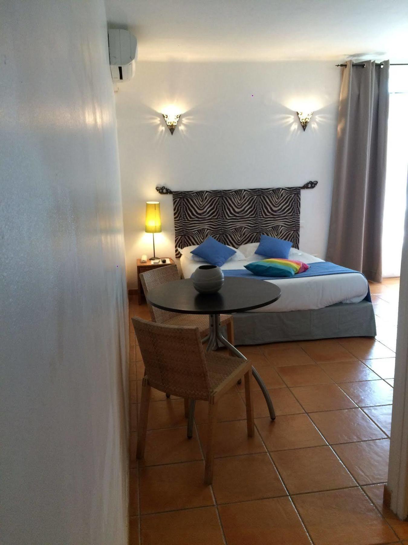Hotel-Motel Agosta Plage Porticcio  Bagian luar foto